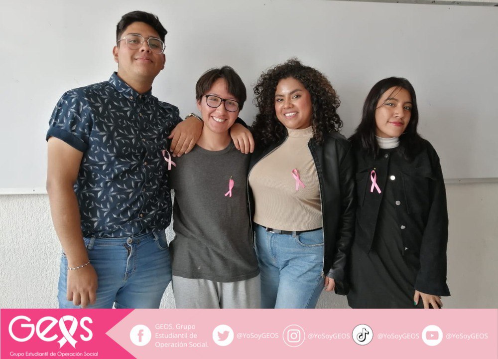 YoSoyGEOS's tweet photo. En el marco del #DíaInternacionalDeLaLuchaContraElCáncerDeMama hicimos entrega del distintivo #ListónRosa, que significa el compromiso que tenemos como jóvenes para crear conciencia y fomentar la prevención y detección oportuna de esta enfermedad.🤝🏼 #YoSoyGEOS https://t.co/jA9qF6VzRw