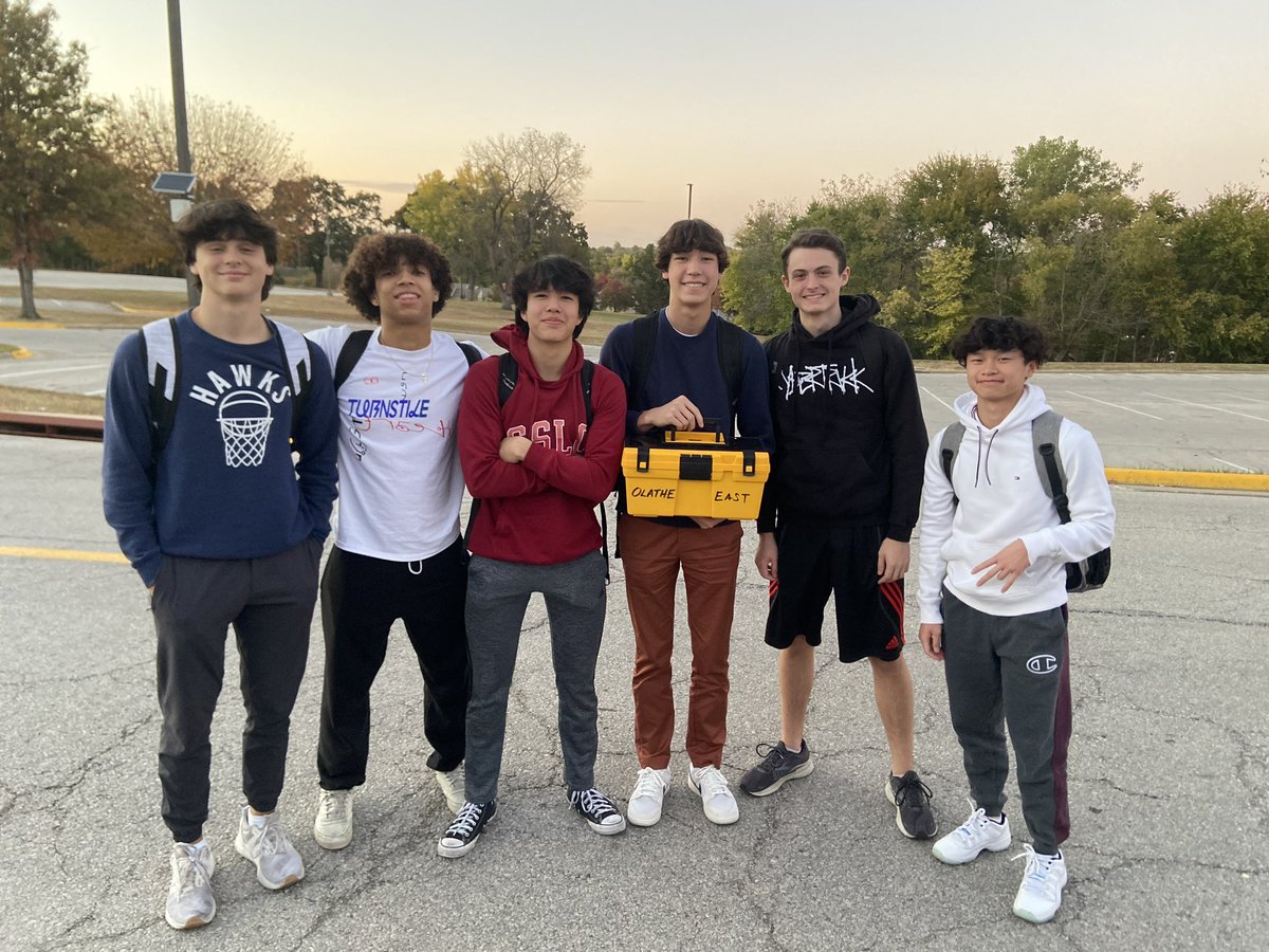 oe_scholarsbowl's tweet photo. Congratulations to the JV squad finishing 5-3 on their first meet of the season. Every teammate scored for a collective total of 445 points! @OEActivities https://t.co/xjYVfMdoXz
