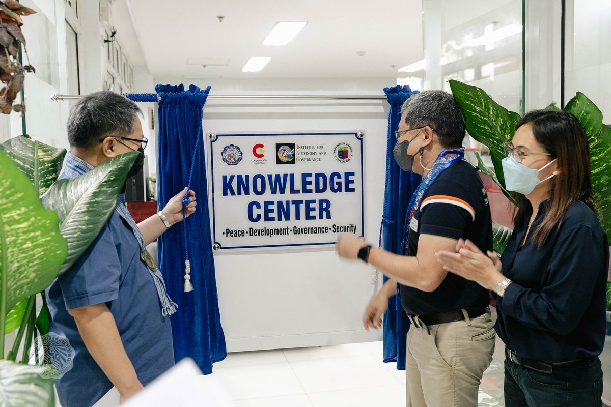AdZUOfficial's tweet photo. The Inauguration of the Ateneo de Zamboanga University Knowledge Center fulfills this much needed function. An unveiling ceremony was held on October 18, 2022, 4 PM at the AdZU Social Development Office, JMR Building. https://t.co/vwVkE71dm4