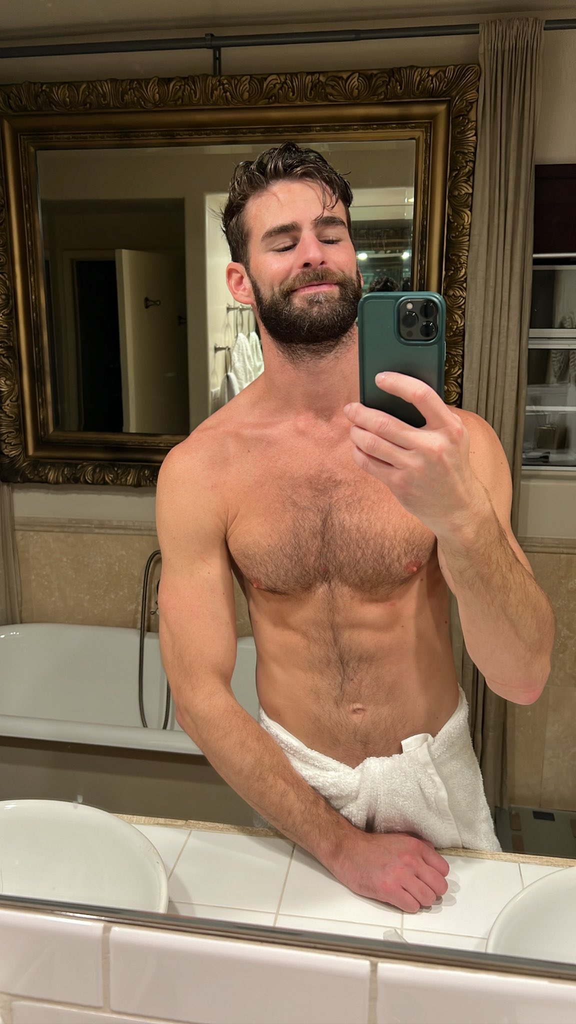 TW Pornstars - Chris Salvatore. Twitter. chin up. 2:14 AM - 20 Oct 2022