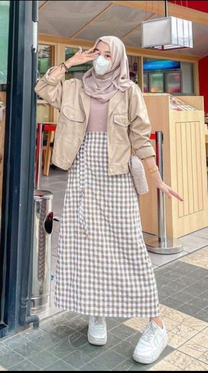 jajanshopee6's tweet photo. Rekomendasi Outfit
Pashmina https://t.co/95R7AE4Nwf
Inner https://t.co/YhoWy8INy6
Jaket https://t.co/eLAuzIG4vH
Tas https://t.co/14kxIMPNn1
Rok https://t.co/L7Ga3BfZeF
Sepatu https://t.co/NyiZKGIWk7
Hamil Golden Ticket Iko Uwais #ScientistGanteng #MUNTOT Ronaldo #BTSARMY  Jaki https://t.co/HzHGB8Mwc0