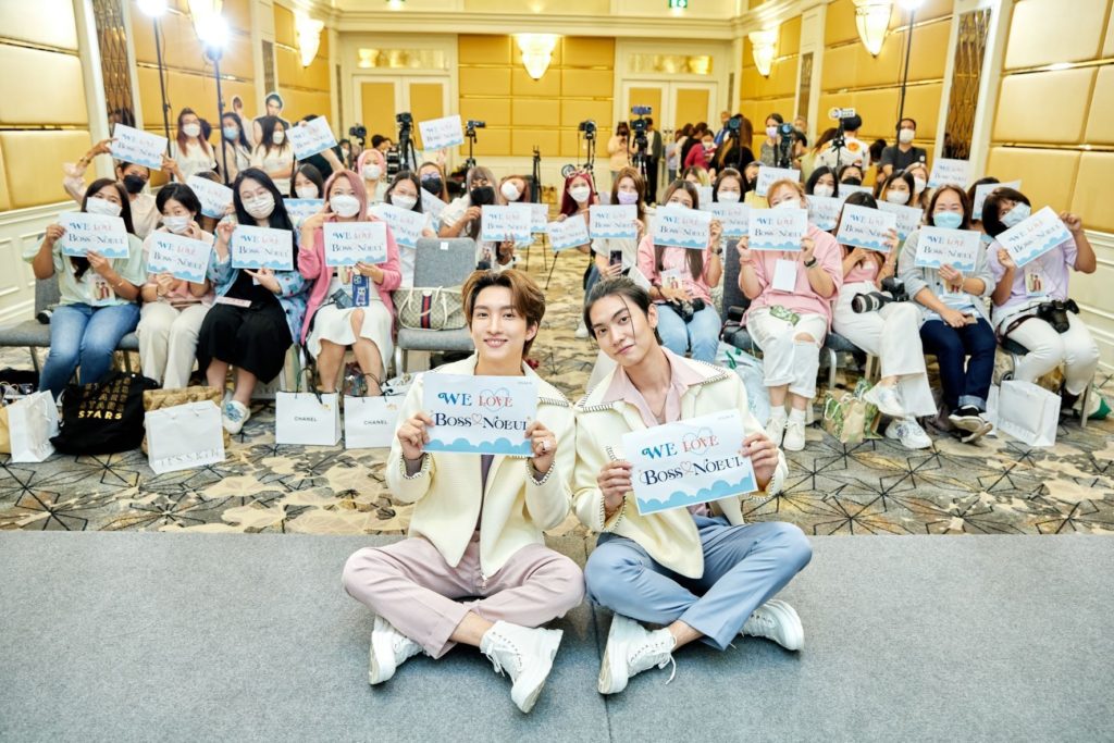 entknews's tweet photo. “บอส ชัยกมล – โนอึล ณัฐรัชต์” หนุ่มหล่อผิวใส จากซีรี่ส์บรรยากาศรัก สร้างโมเมนต์สุดฟิน ในงาน “It’S SKIN Colorful of Love With Boss-Noeul” พร้อมเผยเคล็ดลับการดูแลผิวให้สวยใสแบบฉบับเกาหลี #ITSSKIN #ITSSKINThailand #ITSSKINxBossNoeul #Bosscha ... - https://t.co/twreQzF0zi #entknews https://t.co/28MidJa4AR