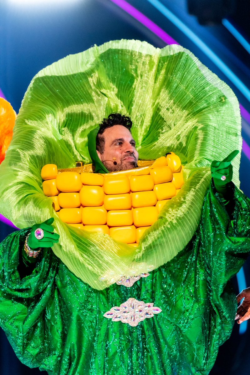 macantone's tweet photo. Well now ya know. @MaskedSingerFOX #maize I was robbed!! But what company I’m in the brilliant @gloriagaynor I had a blast from beginning to my premature end. Thanks for all the love. https://t.co/UAwsY6Y7Jm