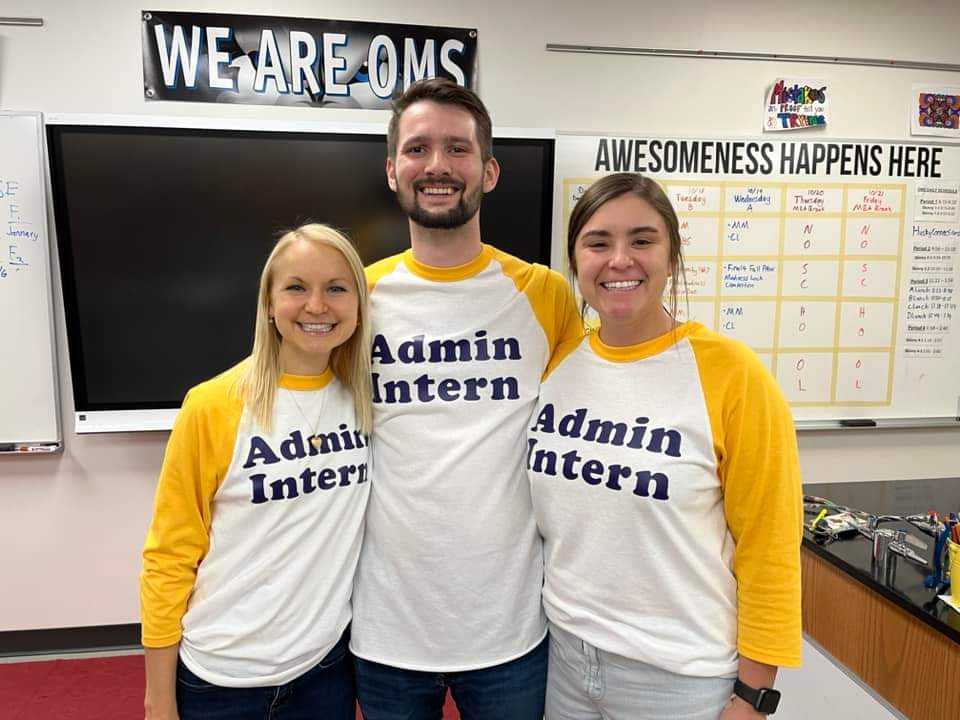 Owatonna_MS's tweet image. We appreciate &amp;amp; consider ourselves so grateful to have such supportive, kind leadership each and every day. As the wonderful Miss Guetter said, “we hit it out of the ballpark with these unbeatable admin”. A fun day before we hit our MEA break! ! 
#TheMiddleMatters #AdminInterns