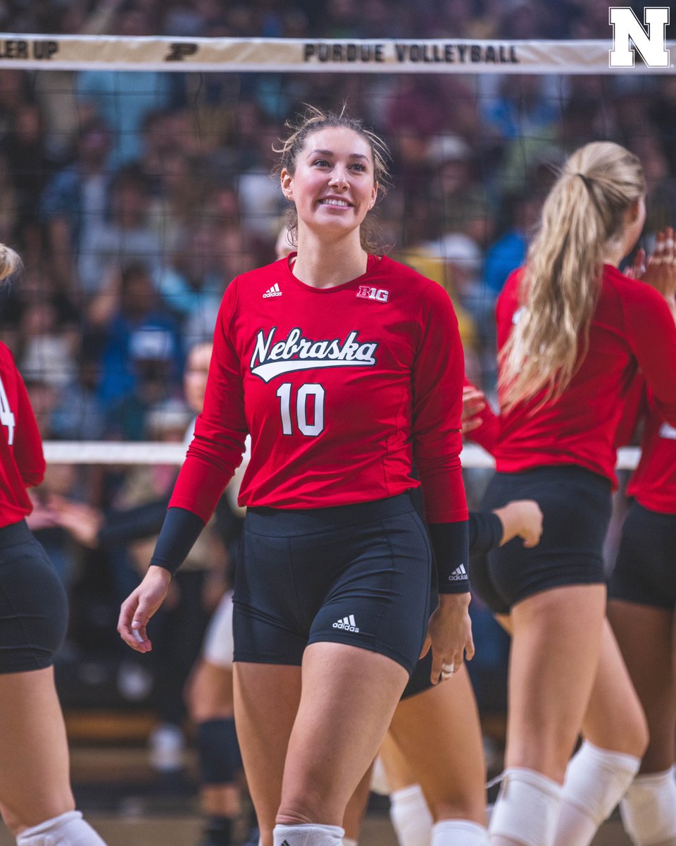 Husker Volleyball On Twitter all Aboard The Sweep Train husker-volleyball-on-twitter-all-aboard-the-sweep-train