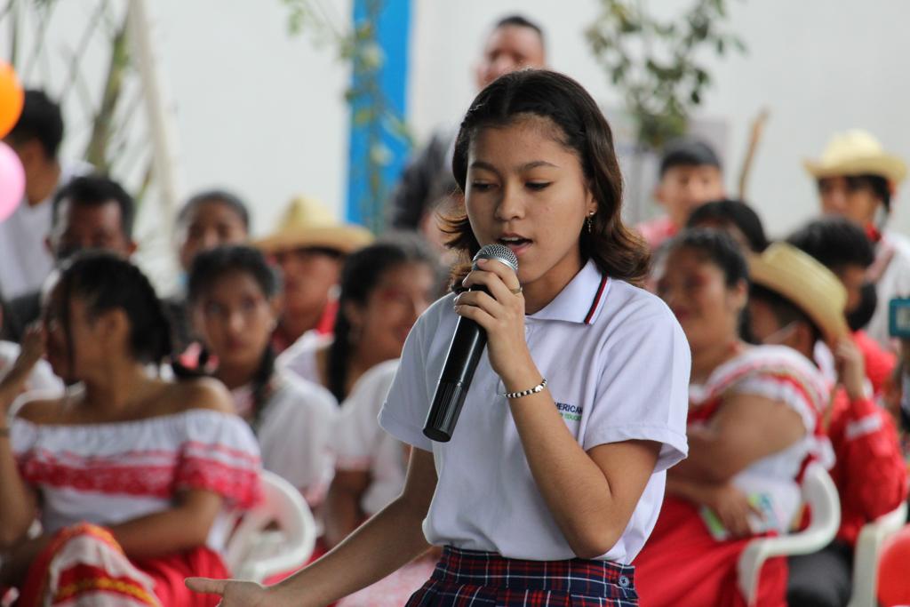 monka78's tweet photo. En @EducacionZ5_Ec hacemos prevención fomentando el arte y la cultura, usando el tiempo libre de manera positiva y al canto, la danza, el teatro y la pintura como herramientas para erradicar la violencia dentro y fuera de los entornos escolares.
@Educacion_Ec @mariabrownp https://t.co/T0eaMCkH0g