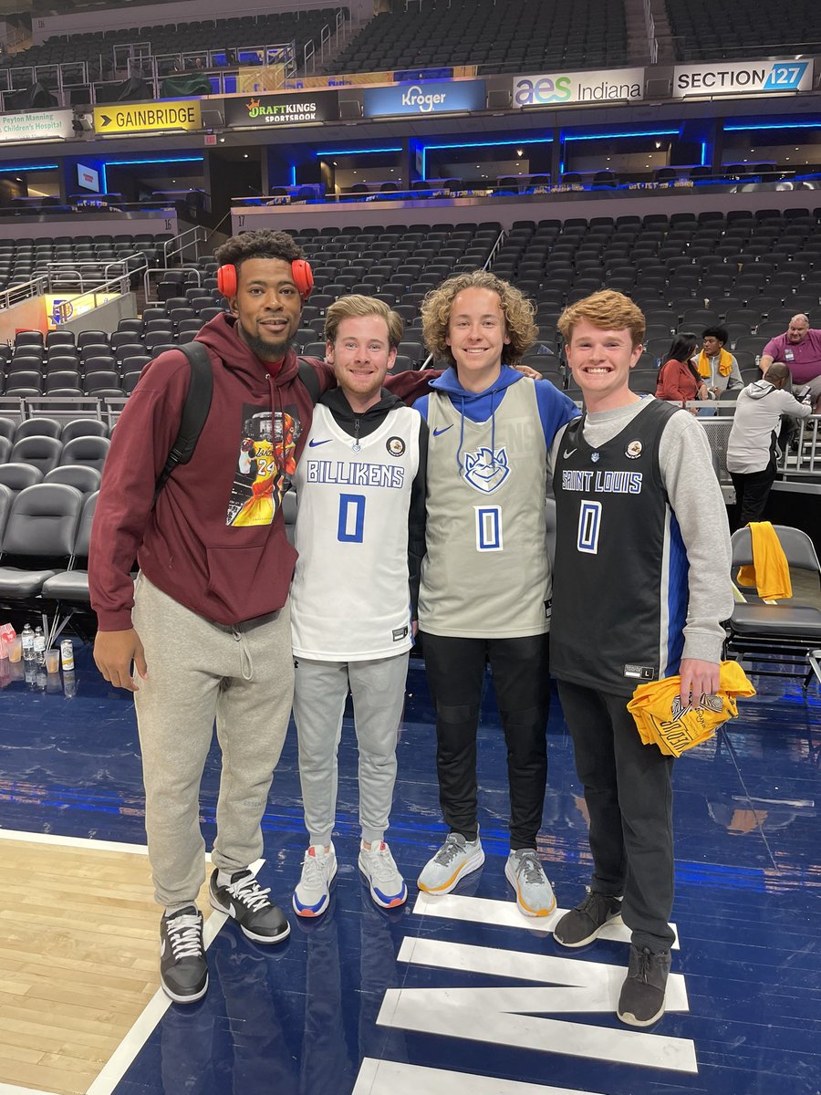 CoachTFord5's tweet photo. Fun night supporting @JGood_0 and the @WashWizards !! Opening night @NBA  ...Wizards 1-0, Congrats! https://t.co/P1kIu06DYl