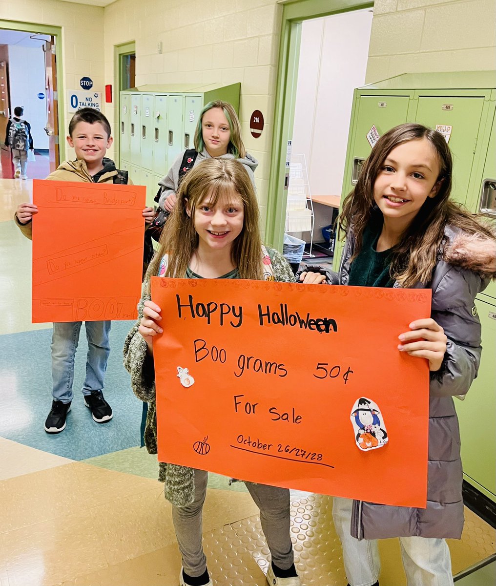 CaseyRaeK's tweet photo. The Bobcat Council @Hamilton_BPE arrived extra early today to plan and organize a festive event that contributes to school spiritβ¦.Boo Grams! π #DevelopingLeadership #GrowingGreatness #StudentVoice https://t.co/PtuFDzFrVJ