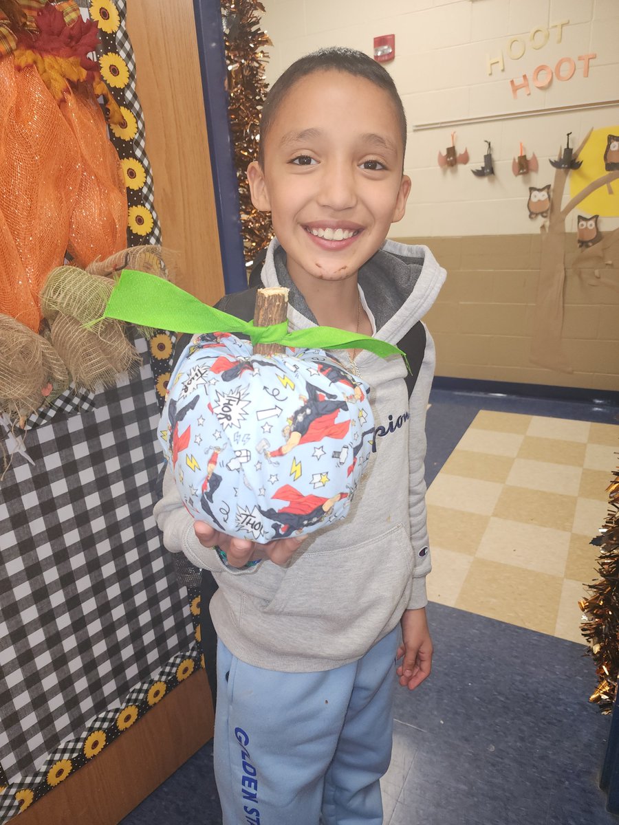 Roberts 4th Grade Creekview tweet media