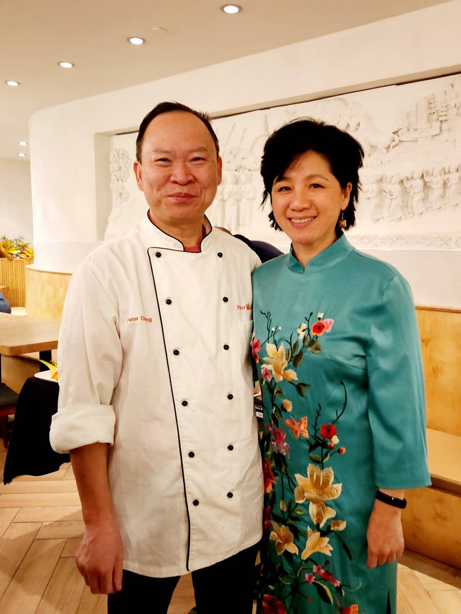 Mandarin_Voice's tweet photo. Congratulations to my friend Peter Chang for opening his Chang Chang in DC! Scrumptious food 🥰
#CelebrityChef
#PeterChang
#ChangChangDC
#ChineseCuisine
#吃货 https://t.co/UJUH4j67bF