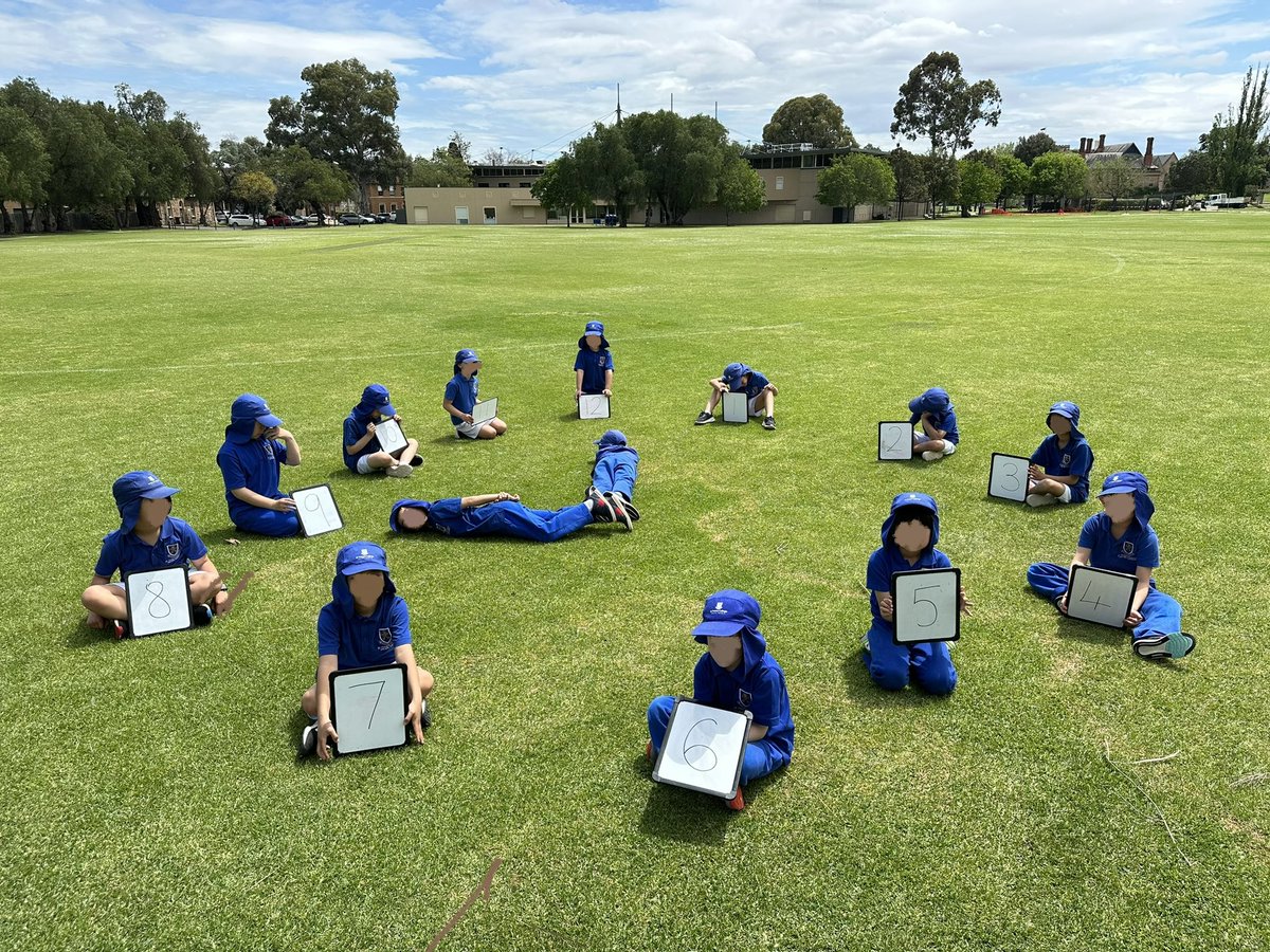 SarahLeyson1's tweet photo. We became a clock today! Great #collaboration and #discussion to make sure we could tell who the hour and minute hand were, and where to point for precise o’clock, half past, quarter past and quarter to times #outdoorlearning #wholebodylearning @jasmineftaylor1 @JGelsthorpe https://t.co/SFgJxo889O