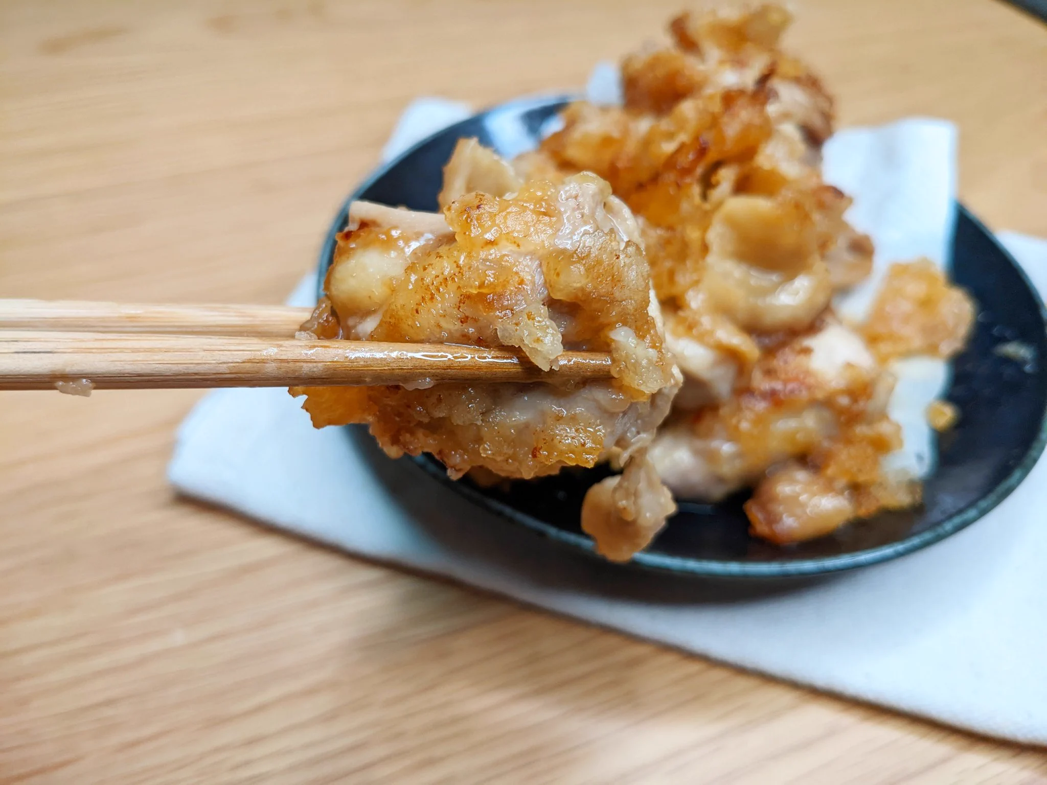 レモンでさっぱり！カリッと「焼肉レモンからあげ」。