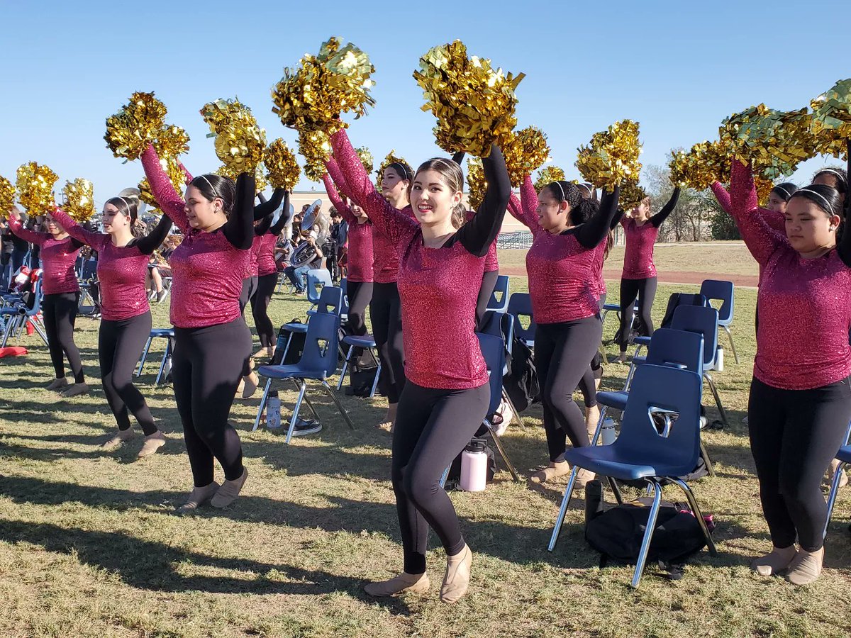 briscoe_dance's tweet photo. It's a great day to be a Bengal! 💛🐯 #BriscoeProud https://t.co/tuQG2KJXzB