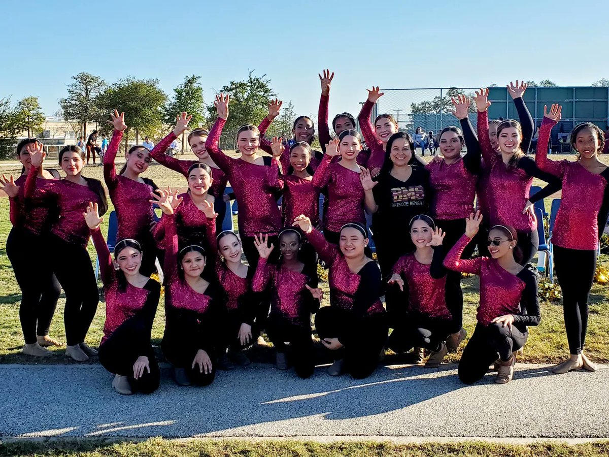 briscoe_dance's tweet photo. It's a great day to be a Bengal! 💛🐯 #BriscoeProud https://t.co/tuQG2KJXzB