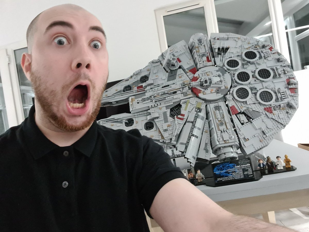 Simmsy On Twitter Obligatory Reddit Selfie With The Falcon 