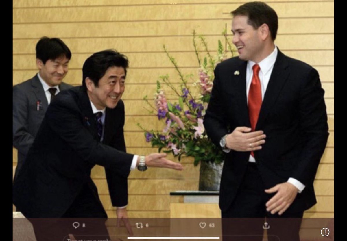 sabridrg's tweet photo. 谁制度主权，尊严，自主，一目了然。一国之君奴颜婢膝，人民这只有被美军在自己国家强奸而不受自己审判的命。你你的好奇跑不出殖犬的脑子里。
PS：狗狗你怎么指望它抬头呢？ https://t.co/EG3xLGVJEr