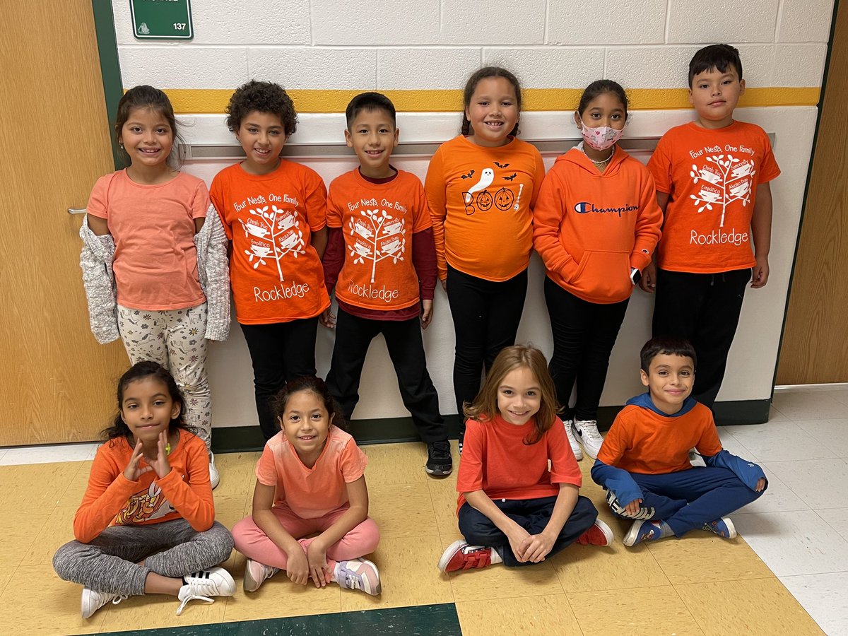 RockledgePWCS's tweet photo. Rockledge was filled with orange today for Unity Day! We are united for kindness, acceptance, and inclusion and believe no child should ever experience bullying. #WeAreRockledge @nikkikahara @MrsEverettRKES https://t.co/P3pXAPCyRB