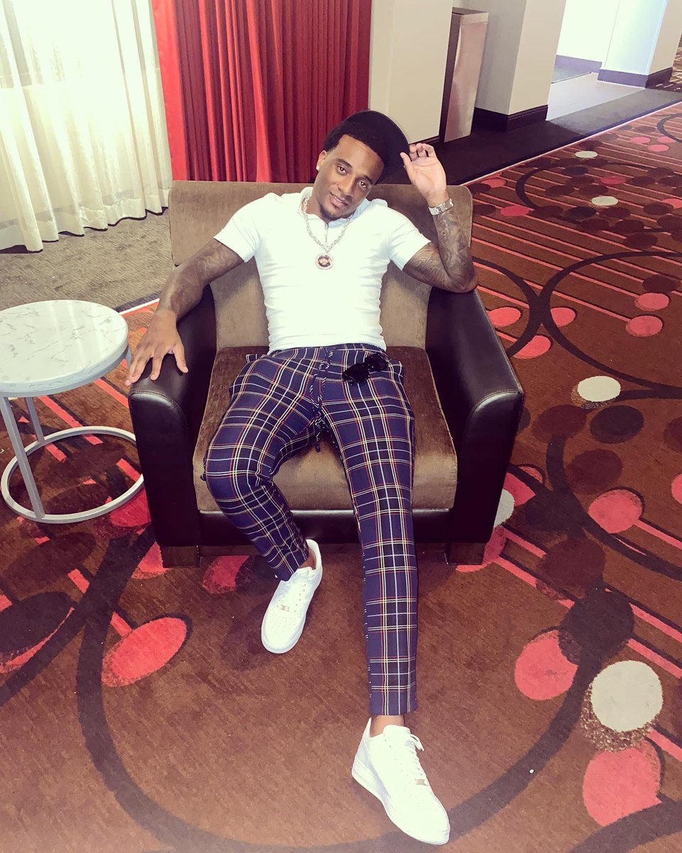 joejack_8's tweet image. I’m that guy fr, must I remind you. 
 🤩🤍🦈