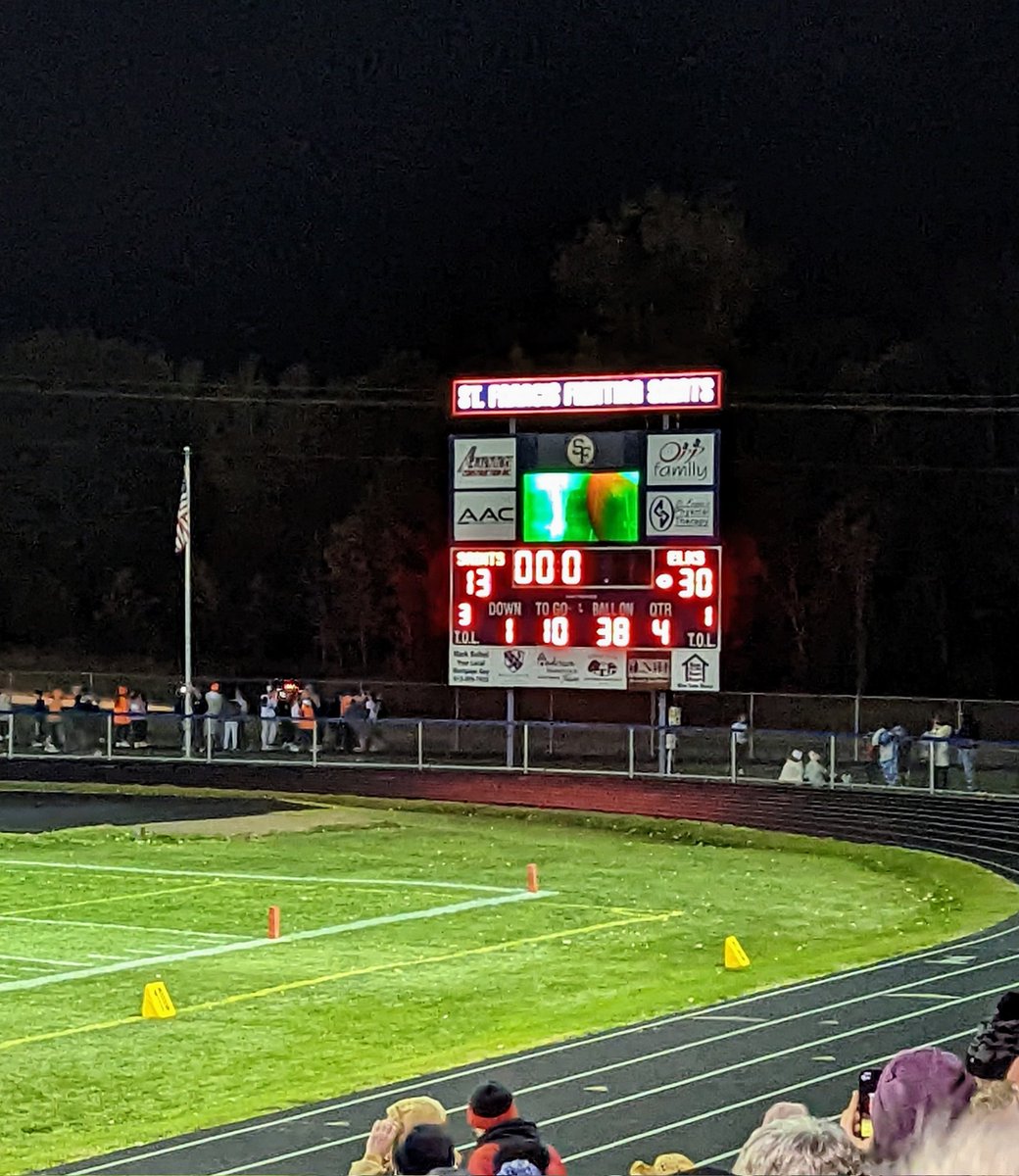 Elks wrap the reg season undefeated!
Rest up and prep boys...you have tougher sledding come playoffs!

Great team effort and upperclassmen leadership this season <a href="/ElkRiverElksFB/">Elk River Football</a> 

#RollElks