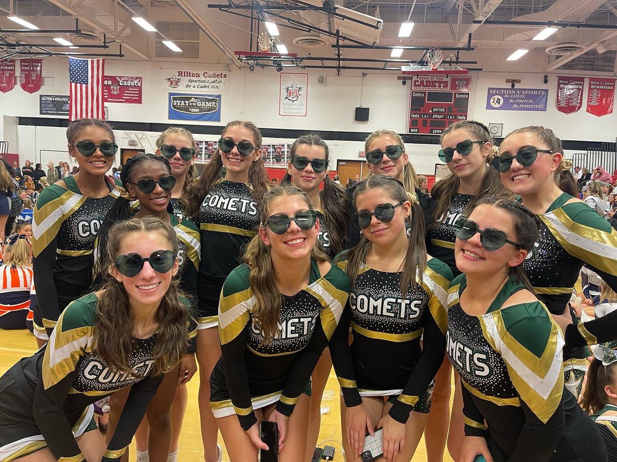 Congrats to Varsity on their second place finish and HIT ZERO today! We are so proud of all of you! 💚💛👑