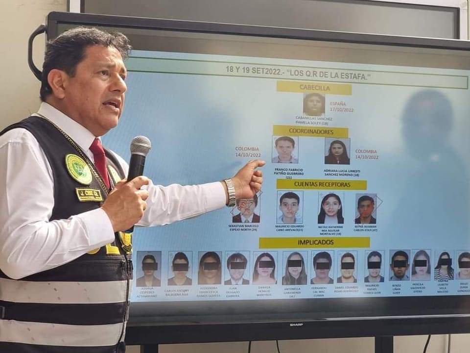 ESTAFÓ A CERCA DE 2 MIL PERSONAS CON ENTRADAS FALSAS AL CONCIERTO DE DADDY YANKE
Pamela Cabanillas Soley (18) creó un sistema de ventas de entradas para el concierto de <a href="/daddy_yankee/">Daddy Yankee 😀 (DY)</a> y ganó ilícitamente dos millones de soles tras vender 2 mil entradas falsas.Ella se fugó a España
