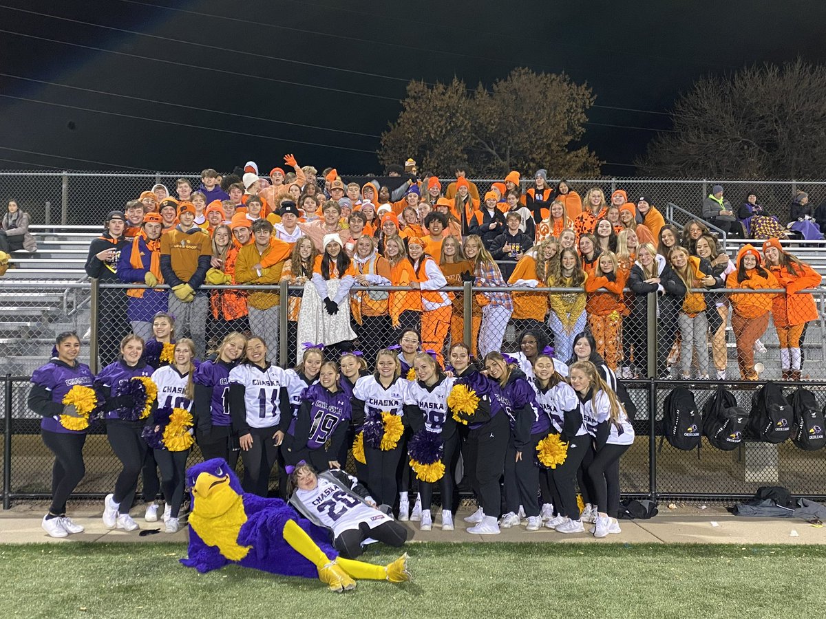 SLPGOPARK's tweet photo. Chaska reached out to Park last night and asked if we wanted to join them and wear orange. Our student leaders thought the invite to partner was pretty cool and switch the dress code to orange. Thank you @ChaskaHawks, thank you Park students. See, not always negativity🧡🧡 https://t.co/FjZD9tqJzy