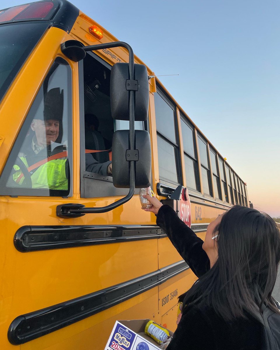 sehsstugo's tweet photo. On Kansas School Transportation Appreciation Day, your StuGo handed out milk and muffins this morning, to say, “Thank you for all the work you do!” We LOVE our bus drivers!! 🤍 #GoBuffs #WPSPROUD https://t.co/4IX1RQAN29