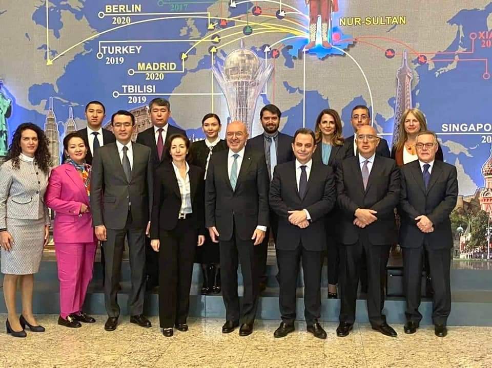 mpapad100's tweet photo. Στην 5η Συνεδρίαση της Μικτής Διυπουργικής Επιτροπής Οικονομικής &amp;Τεχνολογικής Συνεργασίας Ελλάδας-Καζακστάν στην Αστάνα συζητήσαμε τα επόμενα βήματα για την ενίσχυση των σχέσεων με το Καζακστάν και στον τομέα των Μεταφορών &amp; υπεγράφη Πρωτόκολλο της Διυπουργικής Επιτροπής https://t.co/6cMSdK2U2O