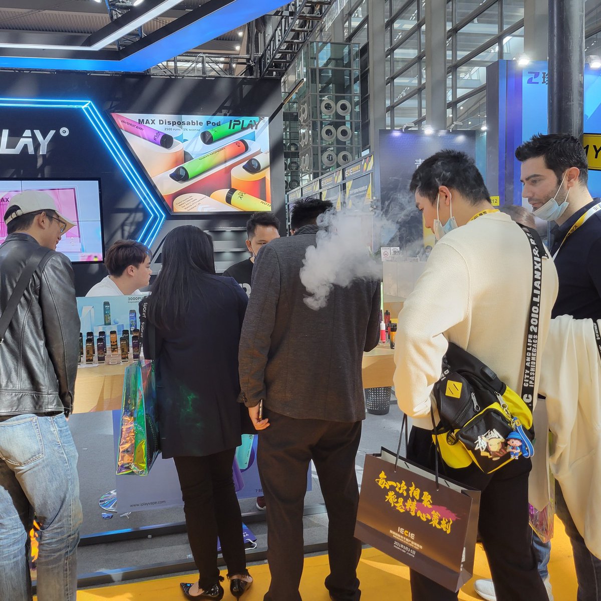 iplaybar's tweet photo. ❤️Let's have a sip of delicious fruit juice.

#vape #vapelife #vapecommunity #vapenation #vaping #vapeporn #vapeon #vapefam #vapers #vapor #vapeshop #vapetricks #vapedaily #vapelyfe #vapestagram #iplay #iplayxbox #vapingfamily #vapepictures https://t.co/ywC4avo7Vb
