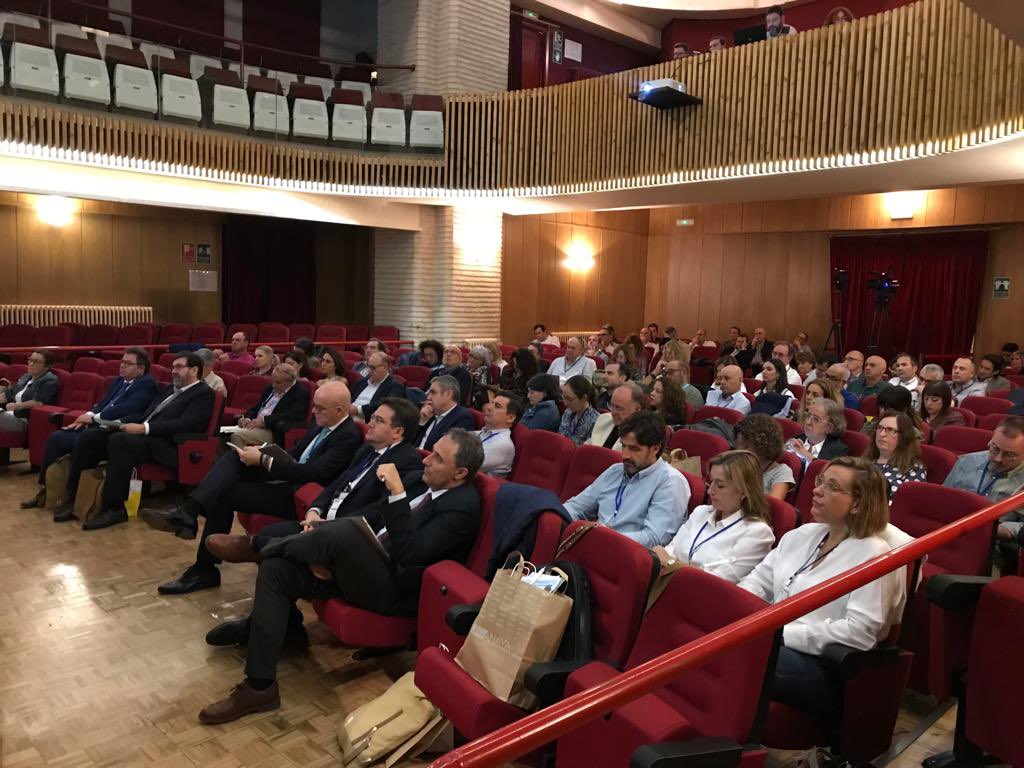 ADIDE ANDALUCIA. JORNADAS DE FORMACIÓN CAZORLA. En estas jornadas se reflexiona sobre la evaluación de los centros orientada a la mejora del sistema educativo. youtu.be/IimclO7Vi5A