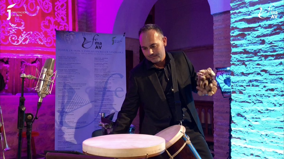 Directosmovil's tweet photo. Realización y emisión en directo de concierto en #Arjonilla #Jaén de la mano de @Fest_UbedaBaeza https://t.co/9Nyxrx0E0N