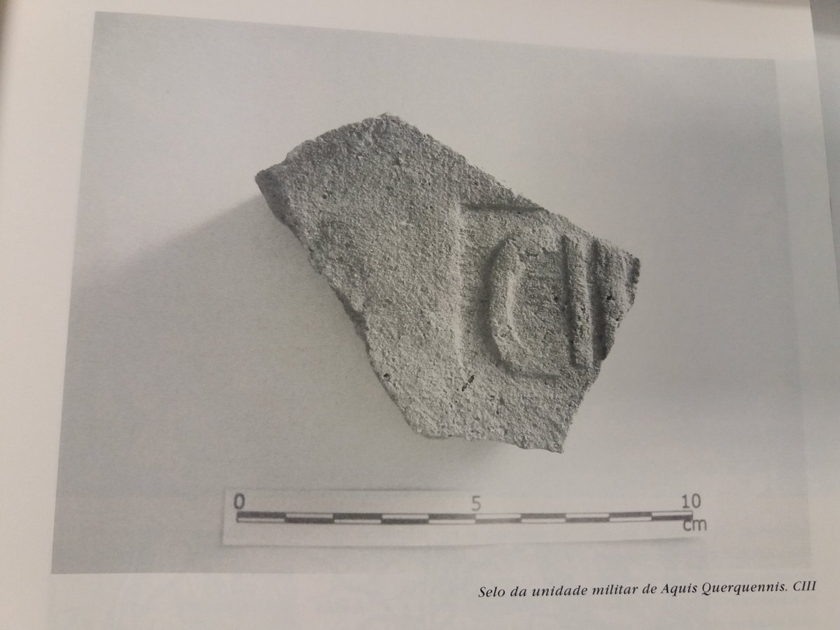 #RomanfortThursday It is believed that the military unit that was stationed at #AquisQuerquennis (#Galicia) was Cohort III (CIII), which depended on the Legio VII Gemina, whose base was located in León, because ceramic markings appearing on the tegula tiles confirm this is so