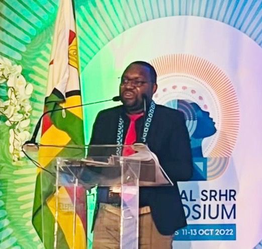 SAfAIDS's tweet photo. #2gether4SRHR Regional Symposium 11-13 Oct 2022, #Zimbabwe, with reps from ESA Member States, SADC &amp; EAC Secretariats, UN agencies &amp; civil society partners; shared insightful learning in the integrated #SRHR response; supported by Sweden. #SRHRSymposium22 https://t.co/zsntpPElDO
