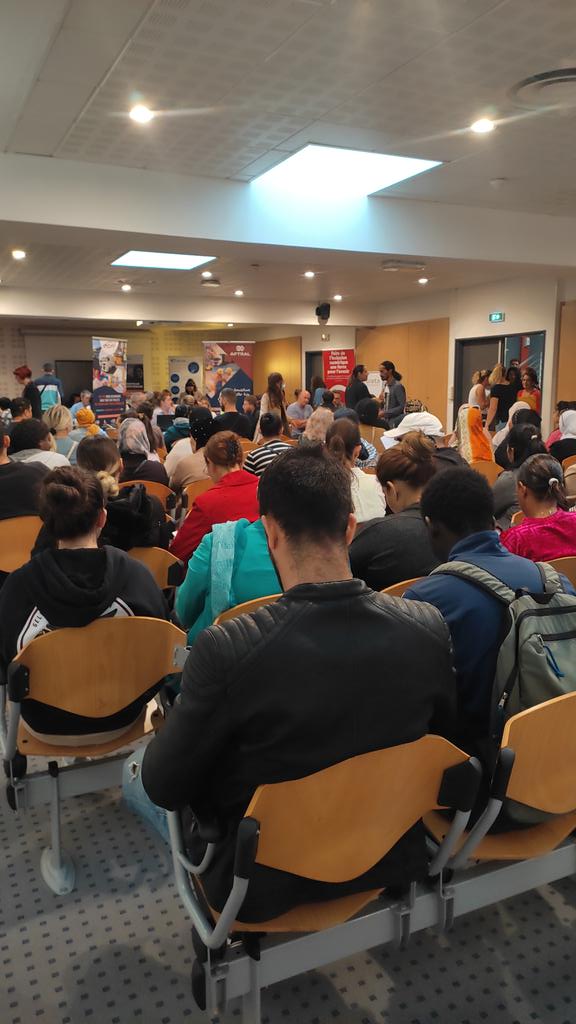 LA VALENTINE tweet media