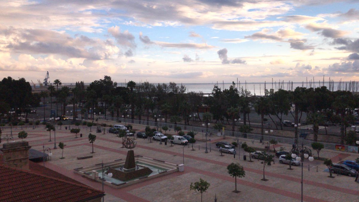 Dr. Lucy Blue tweet media