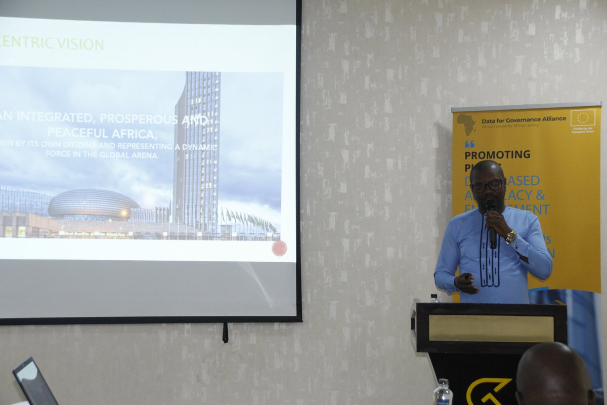 Data4GovAfrica's tweet photo. '@omojowo sets the ball rolling, with a presentation on the mandate of @AU_ECOSOCC, an advisory organ that provides an opportunity for African CSOs to actively contribute to the AU’s principles, policies and programmes. 
 #Data4GovAfrica #VoicesforAfricanPolicy https://t.co/8wKHZfhAyE