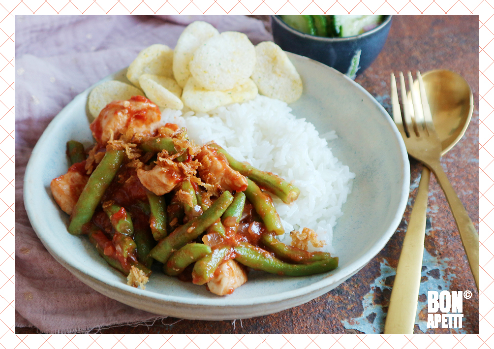 Ik heb een super lekker en simpel recept voor jullie klaarstaan. Namelijk deze #Sajoer #boontjes met #kip en rijst, dit is ideaal voor drukke doordeweekse dagen.
bonapetit.nu/recept/sajoer-…