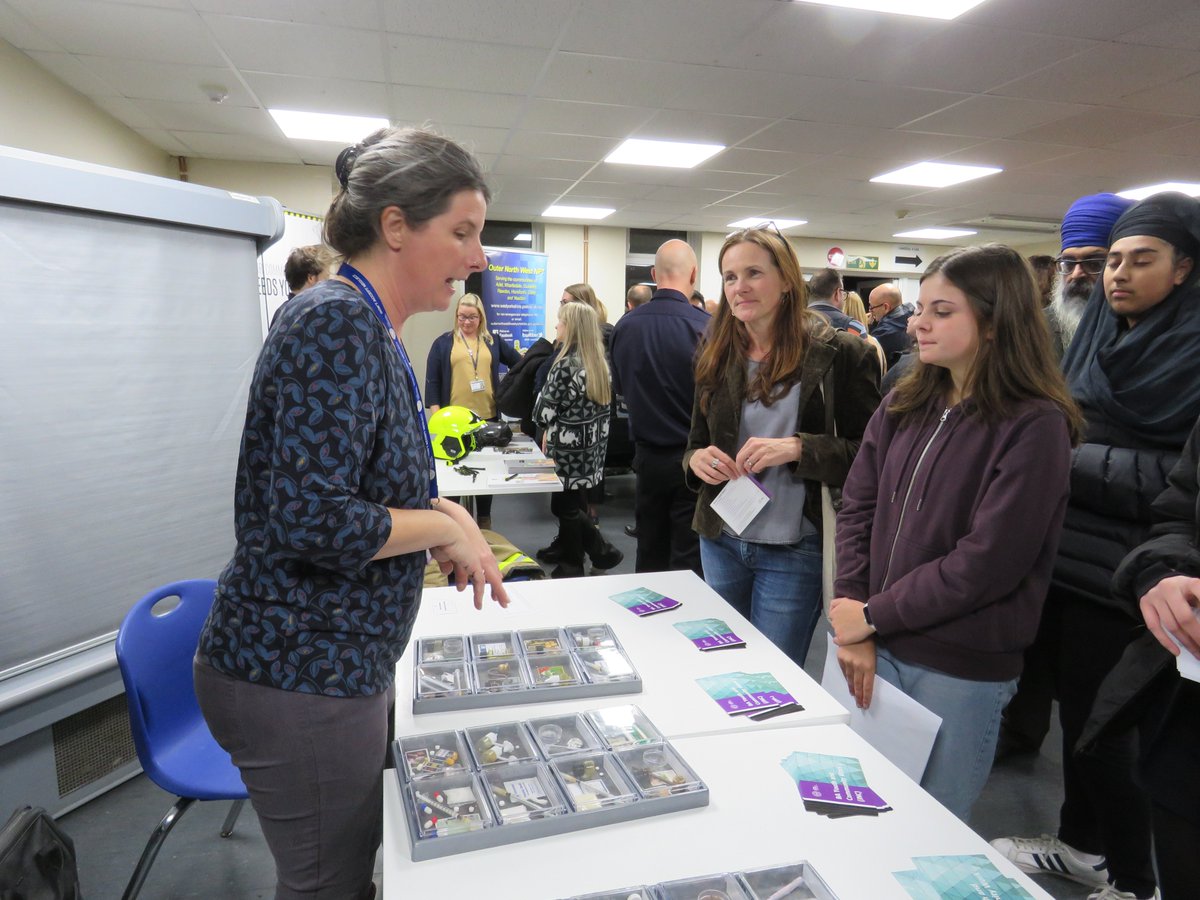 PrinceHenrysGS's tweet photo. What a fabulous Careers Fair last night! Thank you so much to all the employers who came, it was such a brilliant opportunity for all the students who visited. #Careers #FreeYourFuture https://t.co/QmGnHEU506