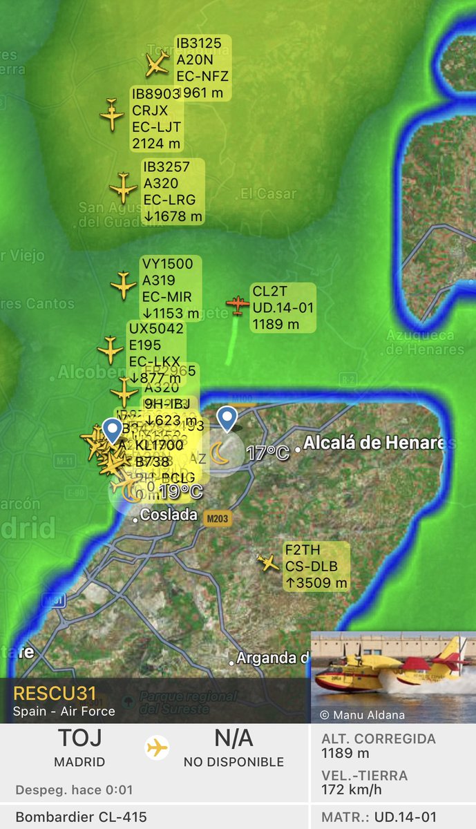 AvistamientosA's tweet photo. 🔴Bombardier CL-415 (UD.14-01/43-31) del #43Grupo del Ejército del Aire y del Espacio 🇪🇸 “RESCU31” saliendo de la base de Torrejón de Ardoz #Madrid rumbo a las provincias de #Ourense y #León en misión de RESCATE de una avión de extinción de incendios forestales desaparecido ayer. https://t.co/3FwL3mqG93