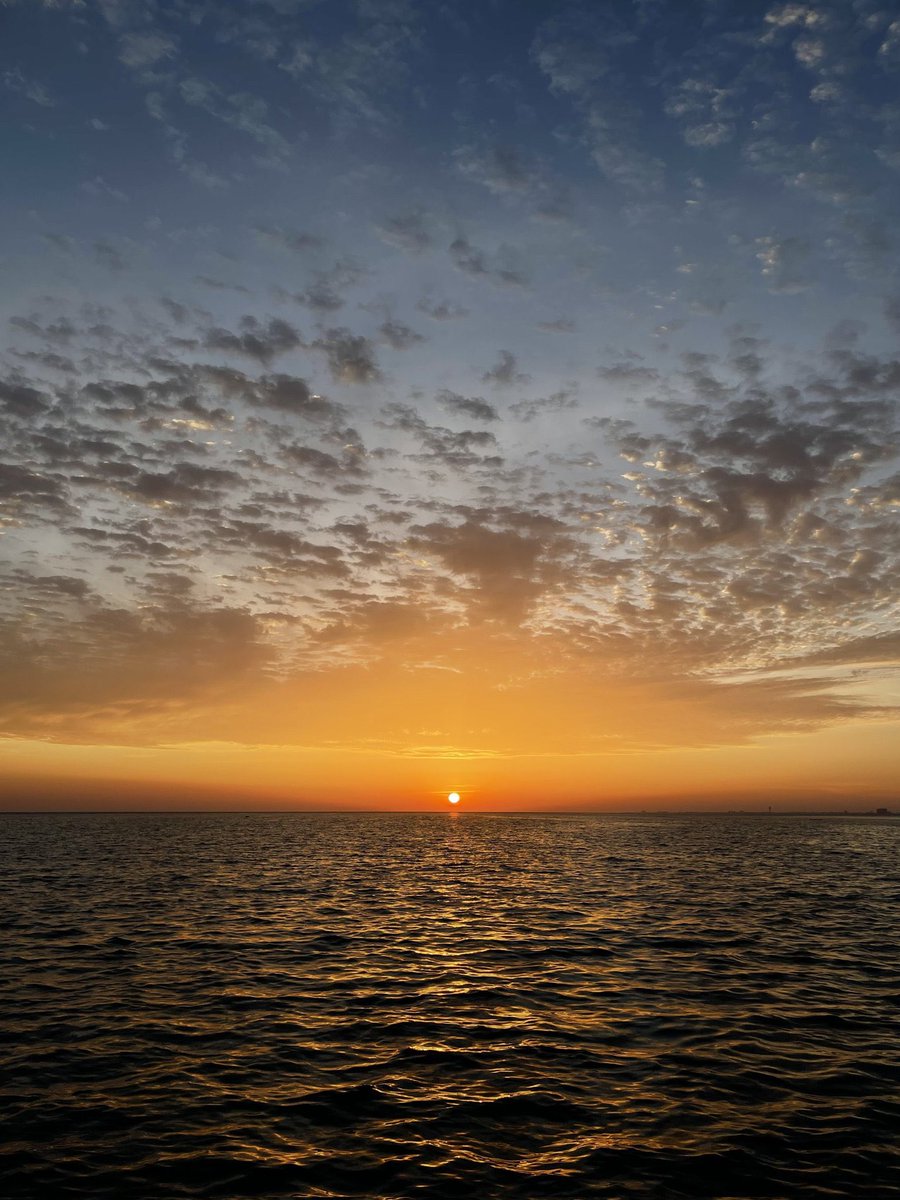piitures's tweet photo. Sunset ✨ https://t.co/EJbs6WtK79