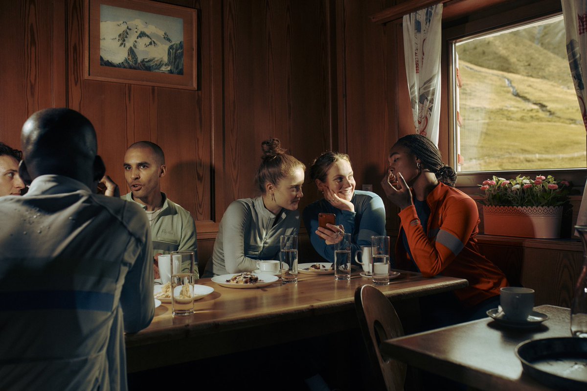 amyperryman_'s tweet photo. @rapha winter kit campaign - Austrian Alps 🇦🇹
.
An insane few days of riding in Austria with the coolest backdrop 🏔 Alongside the best group of people, fond mems from this one :)
📸 Cait Oppermann
#rapha #raphawomen https://t.co/gOOuPuZUbP