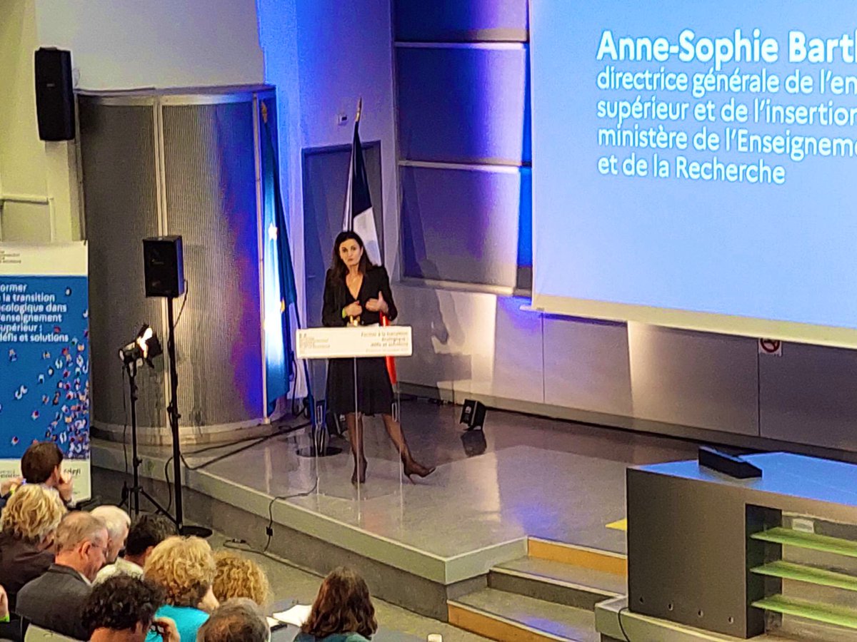 Passer des mots à l’action ! Le rapport <a href="/JouzelJean/">Jean Jouzel</a> va devenir une réalité pour former à la transition écologique toutes les générations. 🙏 <a href="/univbordeaux/">Université de Bordeaux</a> d’accueillir le lancement 🚀 de cette formation d’une ampleur inédite. <a href="/sup_recherche/">Ministère Enseignement supérieur/Recherche/Espace</a> <a href="/Ecologie_Gouv/">Min. Ecologie Territoire Transports Ville Logement</a> <a href="/education_gouv/">Ministère Éducation nationale</a>