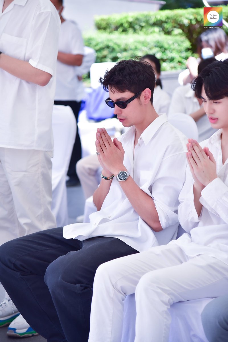 theseriesy_th's tweet photo. “ดี ฮัพ เฮ้าส์” จับมือ "อัพ-ภูมิพัฒน์” และ “จัสท์อัพ” สานต่อความแรง บวงสรวง เปิดตัวซีรีส์เรื่องแรก “ค่อยๆรัก STEP BY STEP”

📲 https://t.co/Mf1uiWT6Uz

 #uppoompat #BenBunyapol #bbenlk #ManTrisanu #DeeHubHouse #JustUp
#ค่อยๆรัก #StepByStep #บวงสรวงค่อยๆรัก https://t.co/rD4Ezt1Q0y