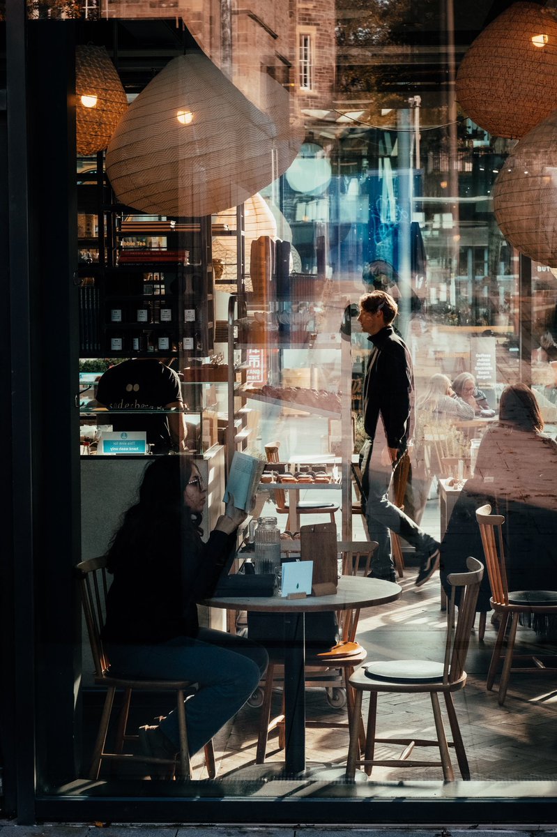 wandspja's tweet photo. Reflections, October 2022

GM
#streetphotography #edinburgh https://t.co/HU6DiAe5bi