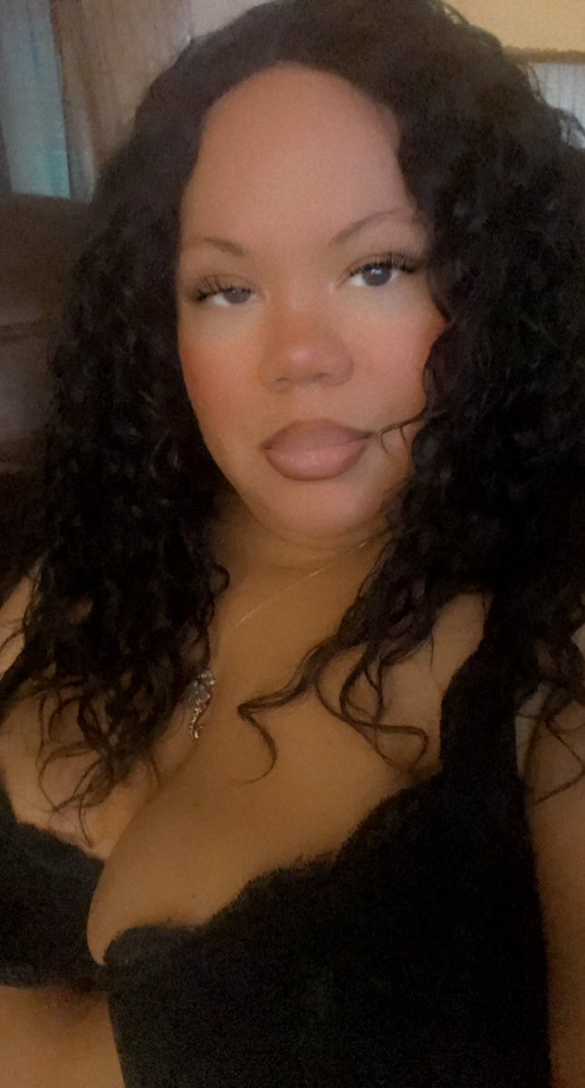 GoddessRA2's tweet photo. Do you want to see behind the scenes of my #Boudoir #photography #photoshoots? Here it is!!! I created a #OnlyFans for #Provocative and #Sexy photos plus videos. Subscribe now while it's free before the end of the month. https://t.co/GOnL8EEPuf https://t.co/NKqT3tN2Dn
