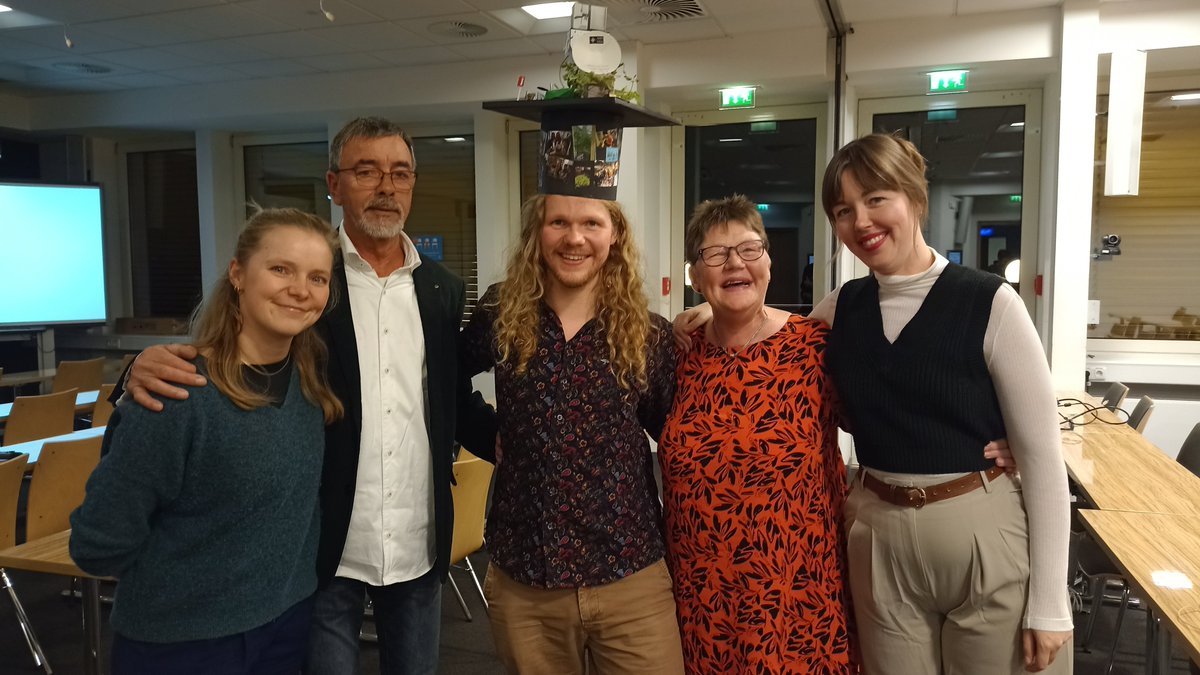 quunihh's tweet photo. Congratulations to Philip Sørensen who recently defended his thesis on Axion-Like-Particle Dark Matter Beyond the Standard Paradigm with success! 🥳
#disputation https://t.co/Ym1jspxqtC