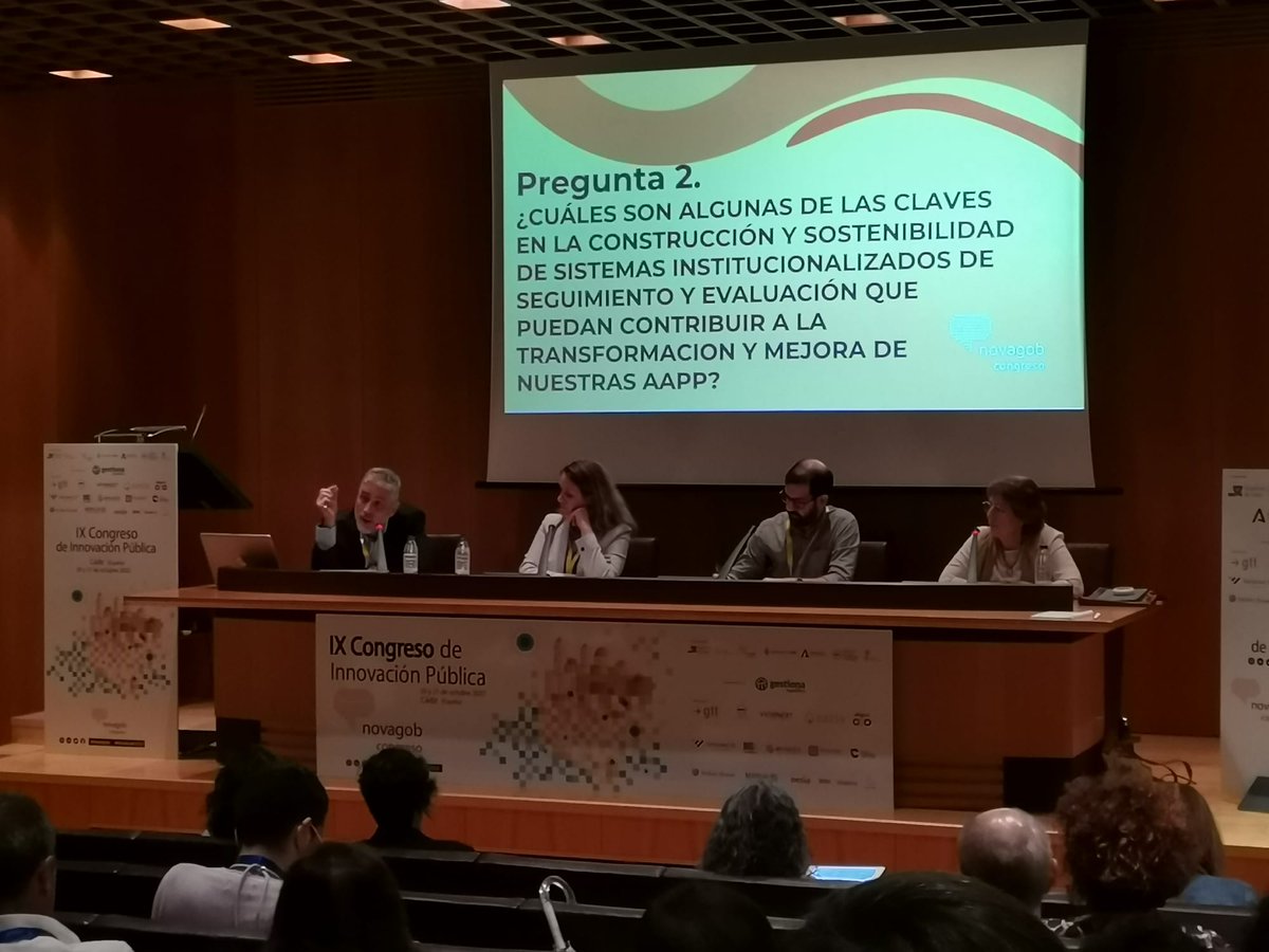 novagob's tweet photo. #NovaGob2022

📍 Ahora mismo en la Sala 2, mesa: "Contribuyendo a la #InnovaciónPública desde la evaluación", organizada por la Red Internacional de Políticas Públicas.

👥 Antonio Igea, Juan Casero, María José Soler y @mherrera1961 https://t.co/qmxqBsNUrW