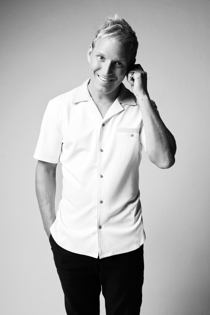BBCRadio1PR's tweet photo. ANNOUNCEMENT 📢📢

@JamieLaing_UK will join @MattEdmondson to host the 1pm-4pm weekend (Friday-Sunday) show on Radio 1, covering for @MollieKing whilst she takes her maternity leave ❤️

Their first show together will be on Friday 28 October⚡️ https://t.co/8By2Mmp4Ow