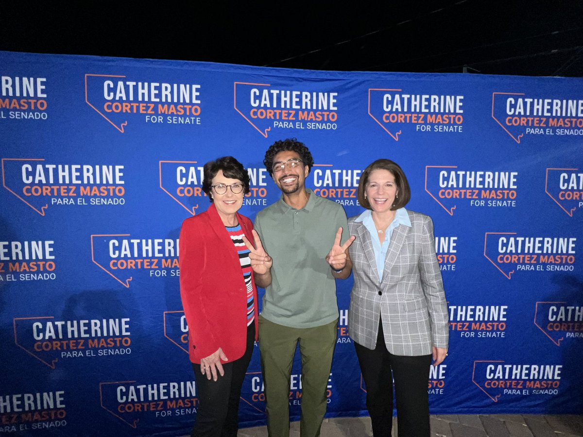 _ErikaHerrera's tweet photo. Battle Born Brews in DTLV with @CortezMasto &amp; @RosenforNevada!  Thanks to everyone who came out to support Senator Cortez Masto! https://t.co/NwQomcbPcv