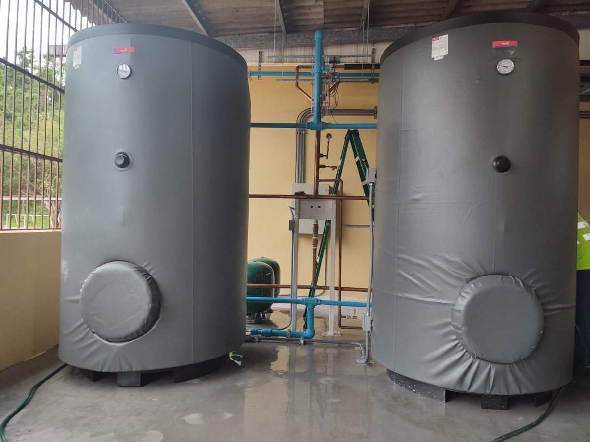 RosilenaLindoR's tweet photo. As part of the  Energy Efficiency National Strategy and with the implementation of  @unep_espanol initiative TERMOSOLAR🇵🇦 , a new solar thermal installation has been implemented in a Public hospital. The system comprises 36 solar collectors, 100.8 m2 and 6000 lts of ☀️hot water https://t.co/rLO5EYRVkV